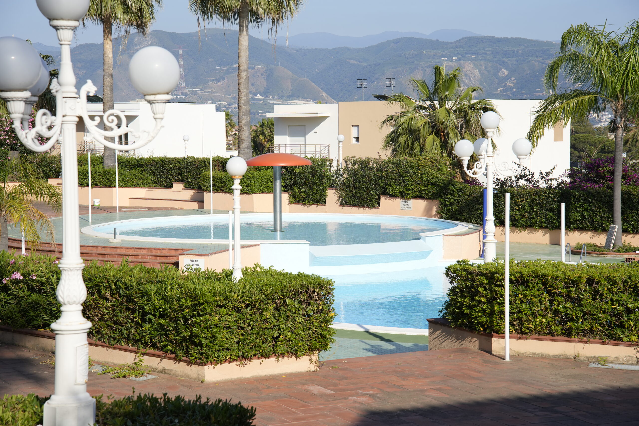 Piscina Privata in Villa a Ganzirri